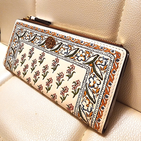 NWT ~Tory Burch Walker Printed Leather Slim Wallet Beige Flower Ditsy Border - Picture 5 of 16